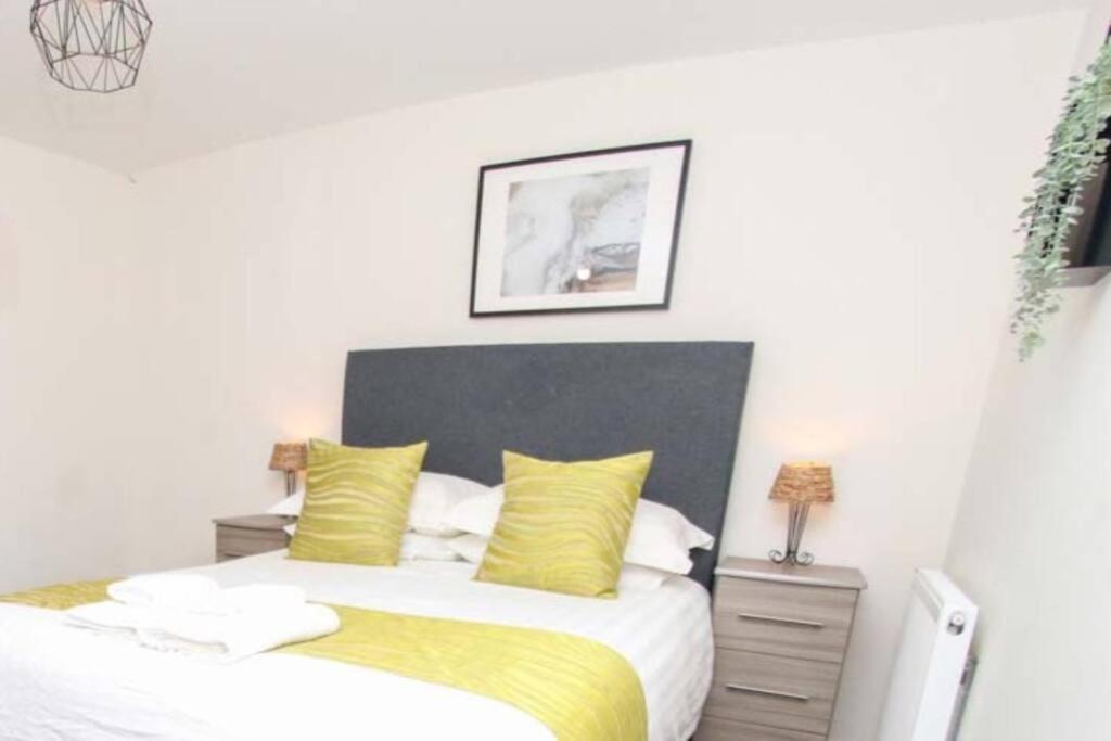 No12-Luxe Living Guest Apartment- 1 Bed-Garden-Private Parking-Wifi-Beach-City Суонси Экстерьер фото